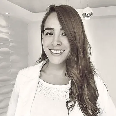 DRA. VERÓNICA G. DELGADO
